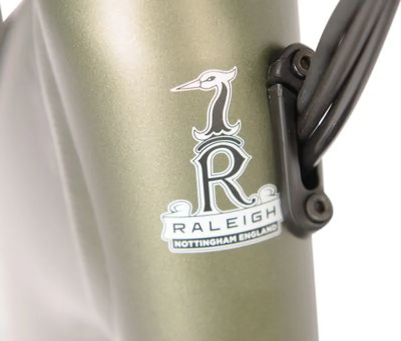 Raleigh Motus Grand Tour Crossbar Derailleur Electric City Bike-6