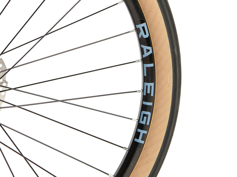 Raleigh Strada City 650b Hybrid Bike in Blue-7