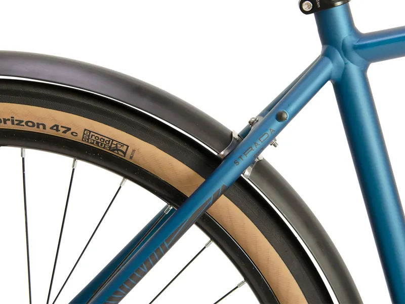 Raleigh Strada City 650b Hybrid Bike in Blue-4